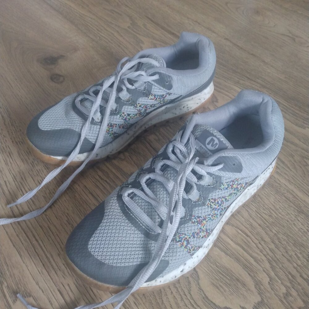 Merrell size 8.5 women's gray shoes